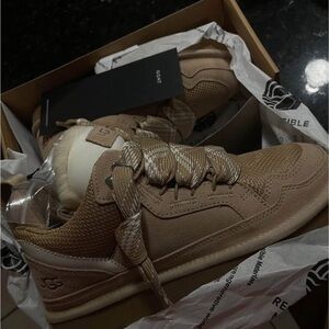 UGG Woman Beige and Cream Sneakers